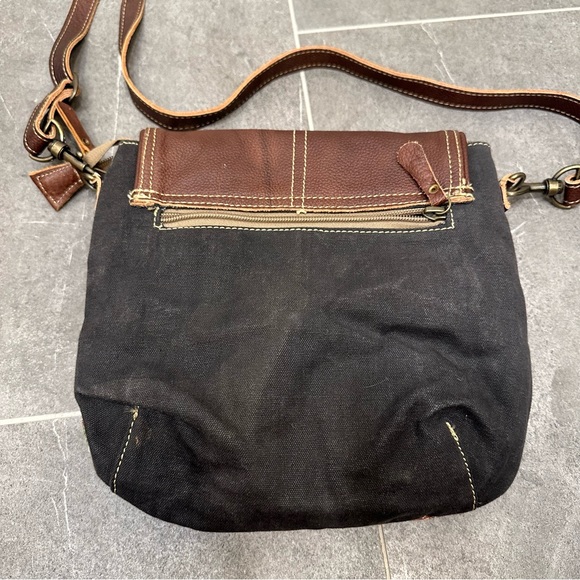 Myra bag crossbody tan gray leather boho woven western southwest canvas - Picture 7 of 10